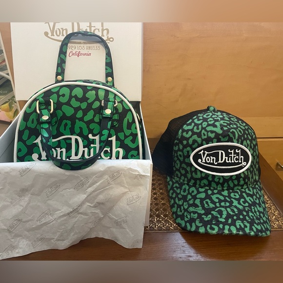Von Dutch Handbags - VON DUTCH BUNDLE LIME CHEETAH BOWLING BAG SMALL AND TRUCKER VELVETY HAT NEW